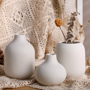 Three-Piece Set of Rounded Ceramic Dried Flower Vases with Vertical Texture